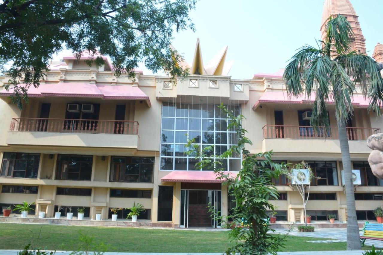 Ananda Krishna Van Vrindavan Luaran gambar